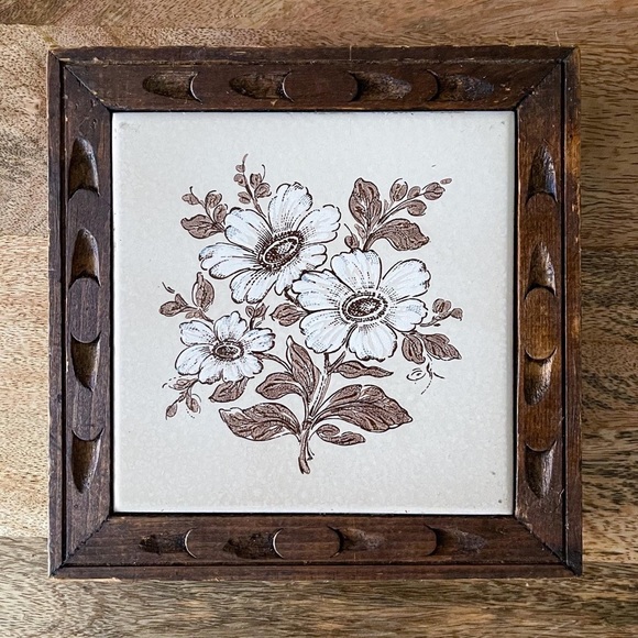 Italian Ceramic Tile Trivet with Carved Wood Frame EUC MCM VTG - Picture 2 of 7